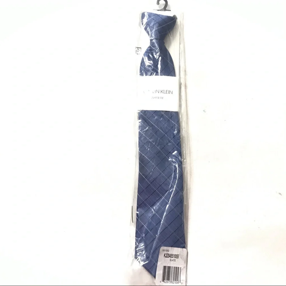 Calvin Klein Zipper up Adjustable Pre-tied Necktie Polyester Blue